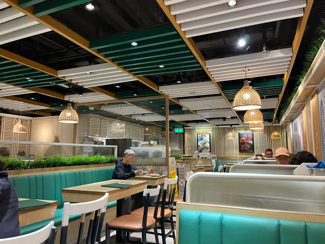 店內也是乾淨寧靜