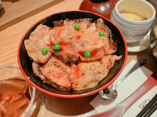 帶廣名物稀有豚肉丼