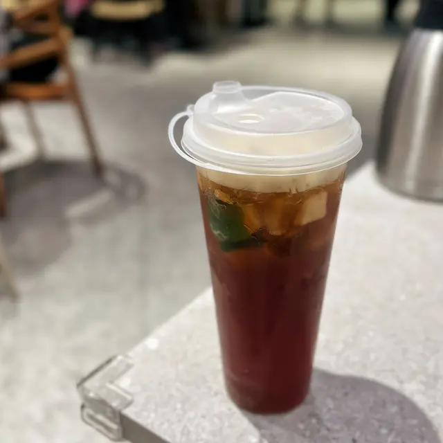 鴨屎香手打檸檬茶 $28