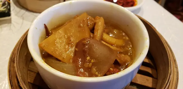 咖喱蒸土魷