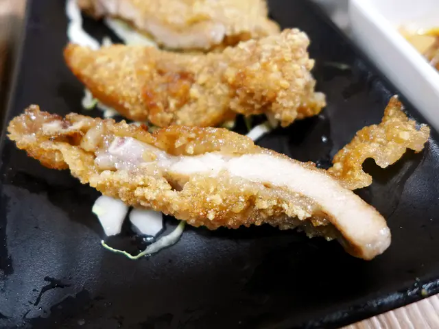 滷肉香酥排骨便當