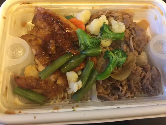 野菜牛肉煎鷄飯