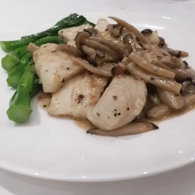 黑松露野菌炒星斑球