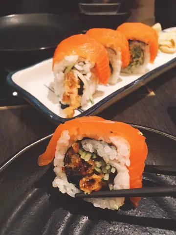 三文鱼软壳蟹卷