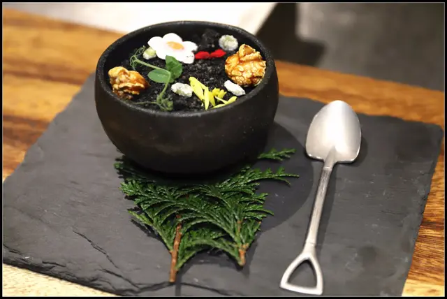 Charcoal Crumble