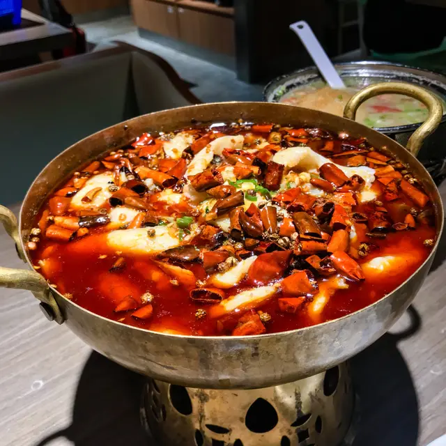 沸騰水煮滑魚片