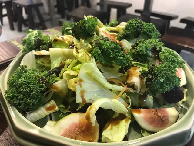 入口清新爽脆酸酸甜甜的黑醋味,令人食慾大增