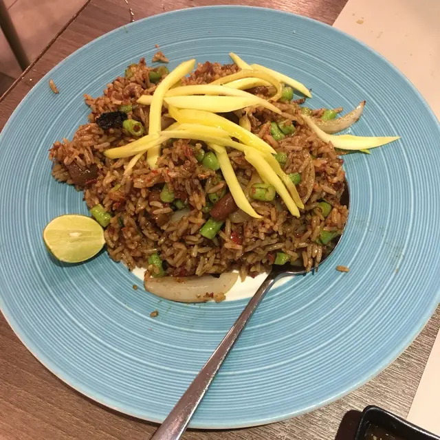 泰式豬肉蝦醬炒飯