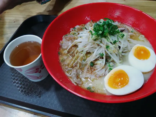香蒜豬骨湯拉麵
