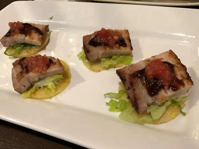秘魯豬腩仔配手工粟米餅