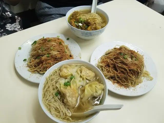 蝦籽撈麵