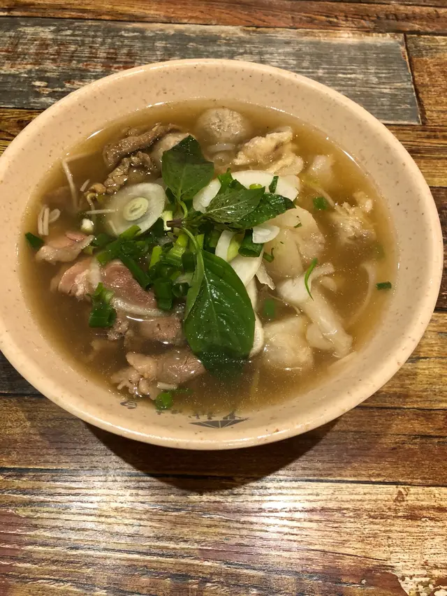 越味皇火車頭湯粉