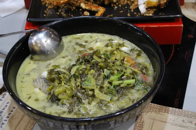 潮式酸菜水煮魚