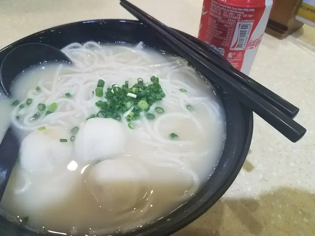 福州魚丸魚湯米線
