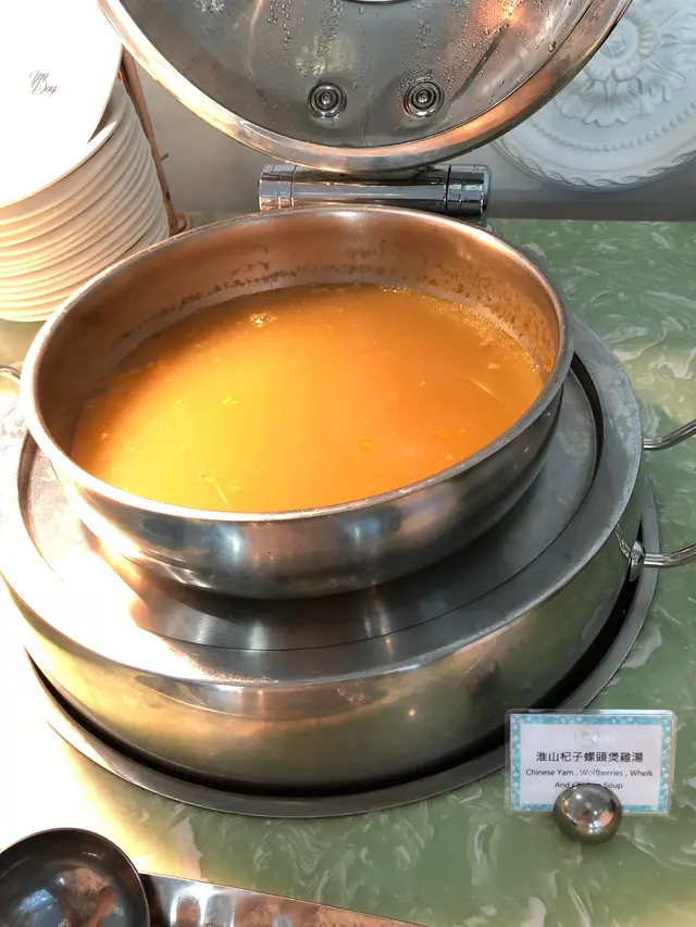 淮山杞子螺頭煲雞湯