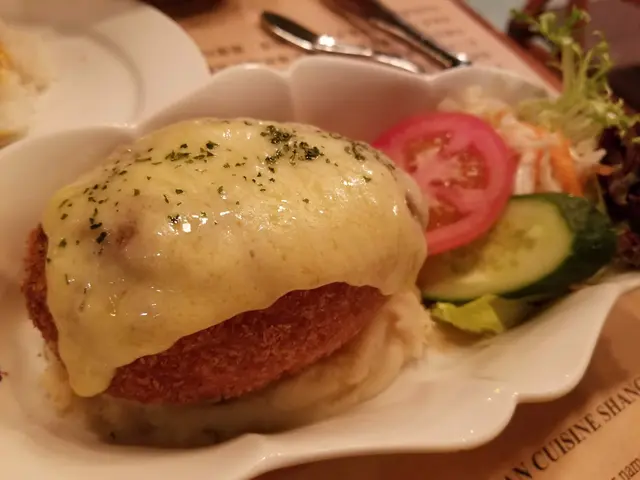 芝士熔岩牛油雞卷