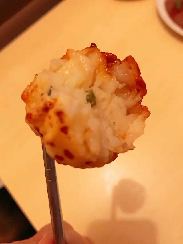 加了洋蔥、香蔥，味道與別不同，口感層次豐富！😋