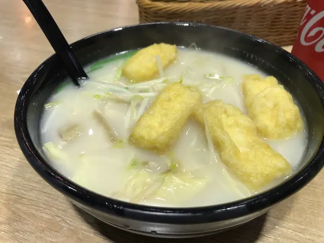 腩肉豆卜米線清湯
