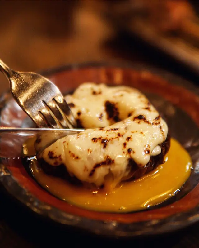 芝士流心蛋大啡菇 