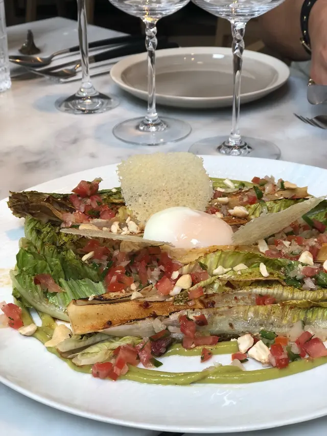 泡菜羅馬生菜溫泉蛋沙律