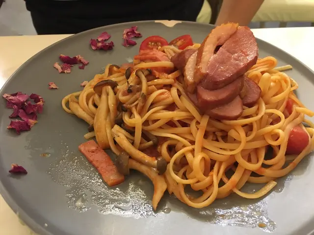 煙鴨胸洋蔥煙肉番茄扁意