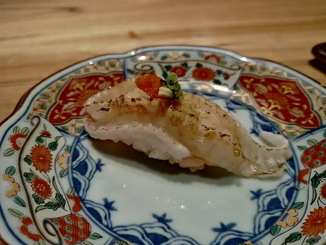 火炙左口魚魚邊壽司