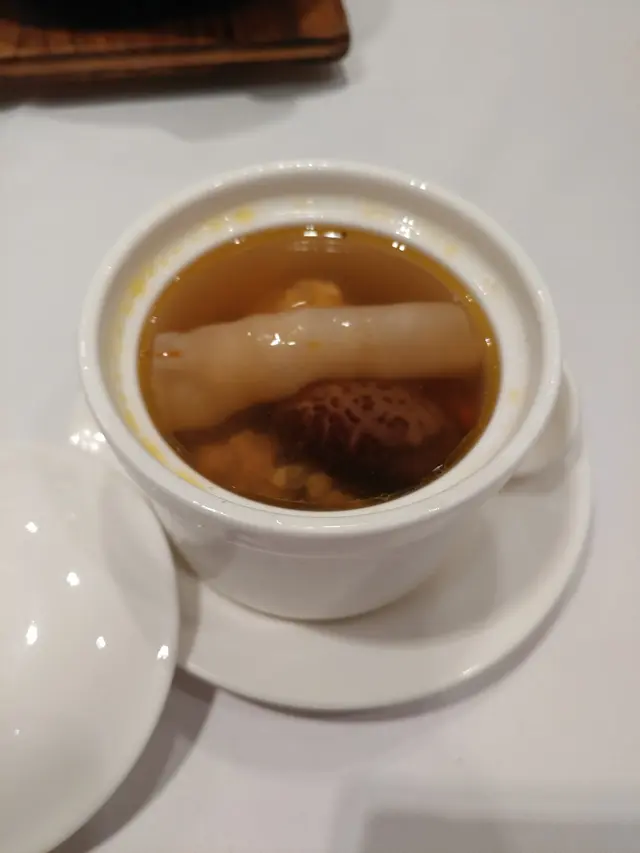 花膠螺頭燉北菰湯