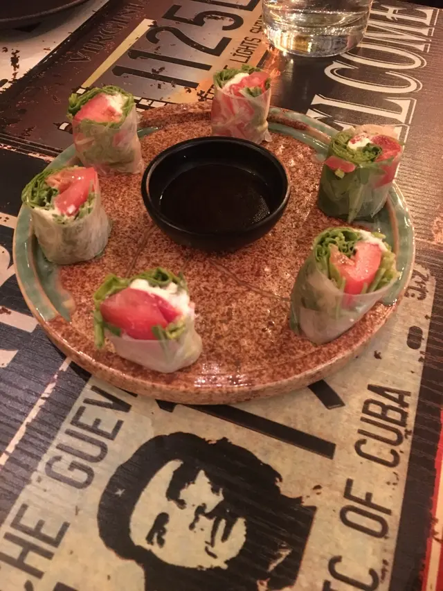 Cheese  Tomato  Paper  Roll