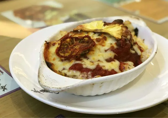 招牌茶廳焗豬扒飯