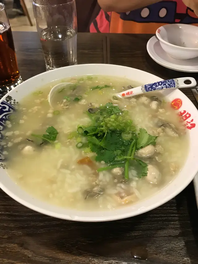 潮洲蠔仔肉碎泡飯
