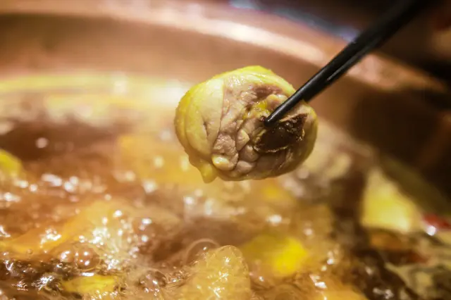 慈禧酒香香麻油雞鍋湯底(半隻)