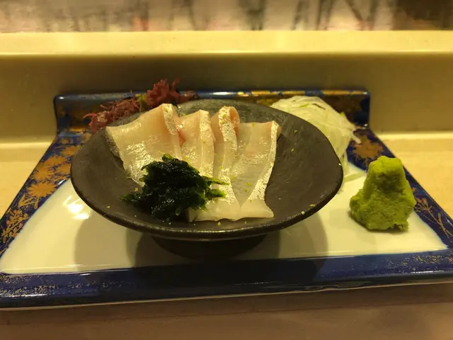 切得非常薄身，郤片片均稱，足証師傅有其功架。肉質細嫩，味道鮮美，脂肪量適中