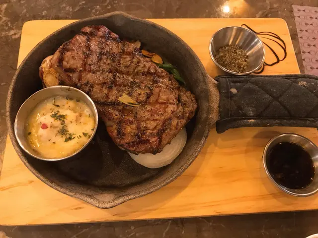 美國肉眼扒配法式芝士薯蓉