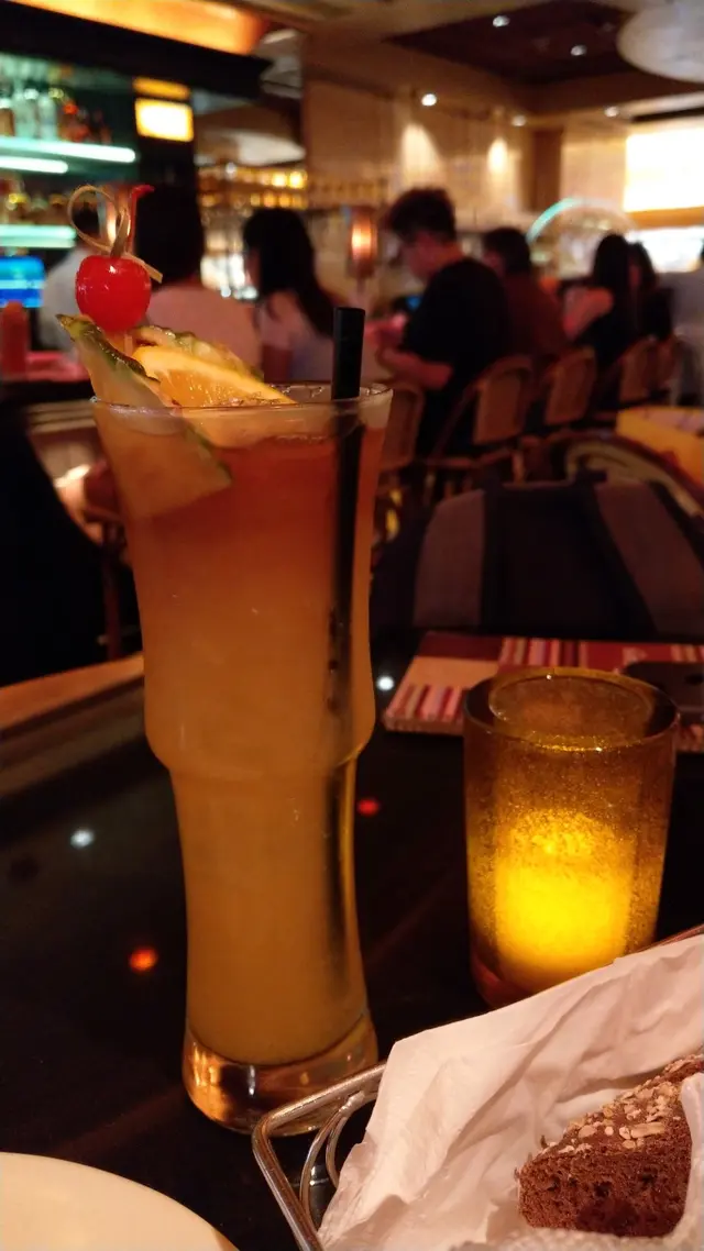 酒精偏濃,宜細啖飲, 果味都好香, 整體唔錯