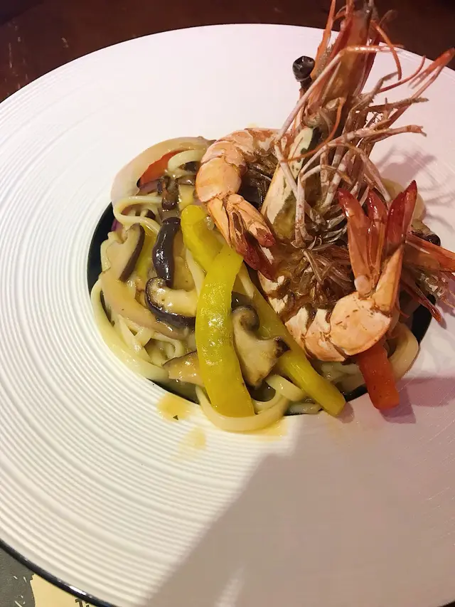 龍蝦決香蒜大蝦扁意粉