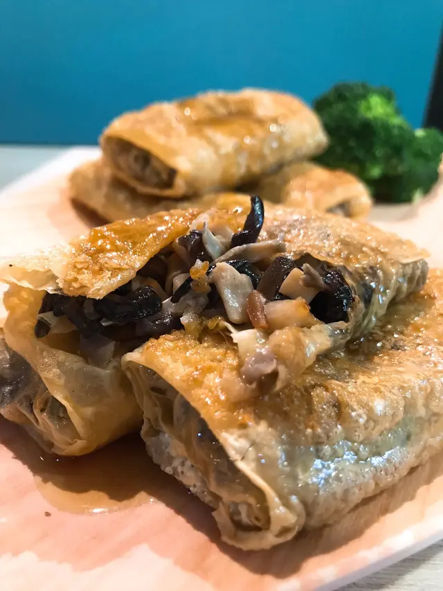 香煎竹笙榆耳腐皮卷