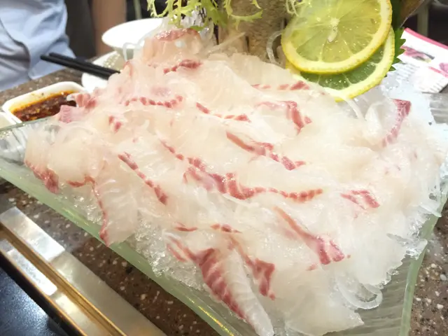 活魚刺身（包公）