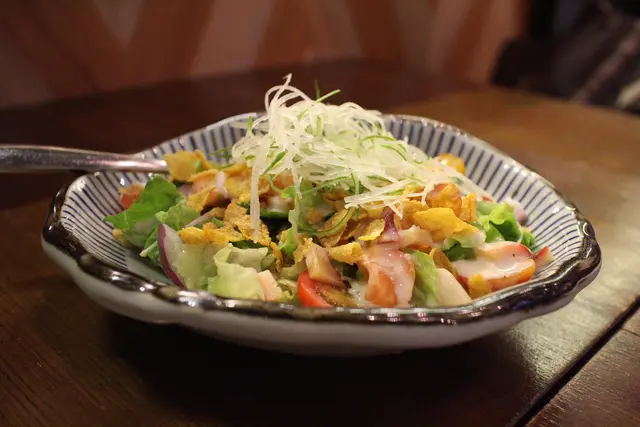 魚生沙律
