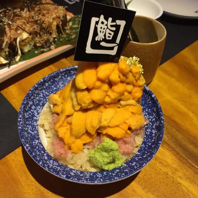 鮨一千層海膽DON