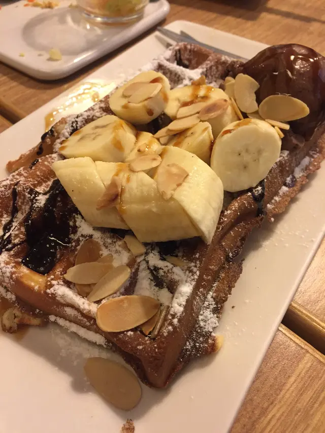 香蕉朱古力雪糕窩夫