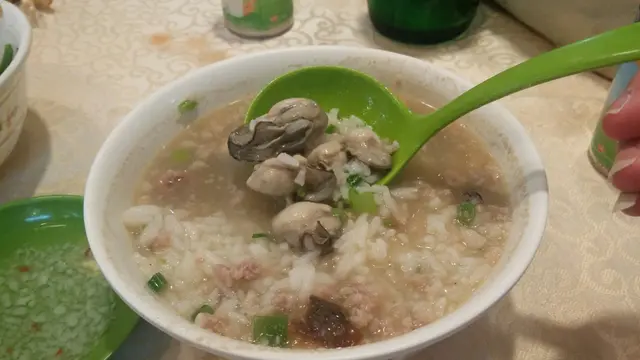 蠔仔粥(小窩)