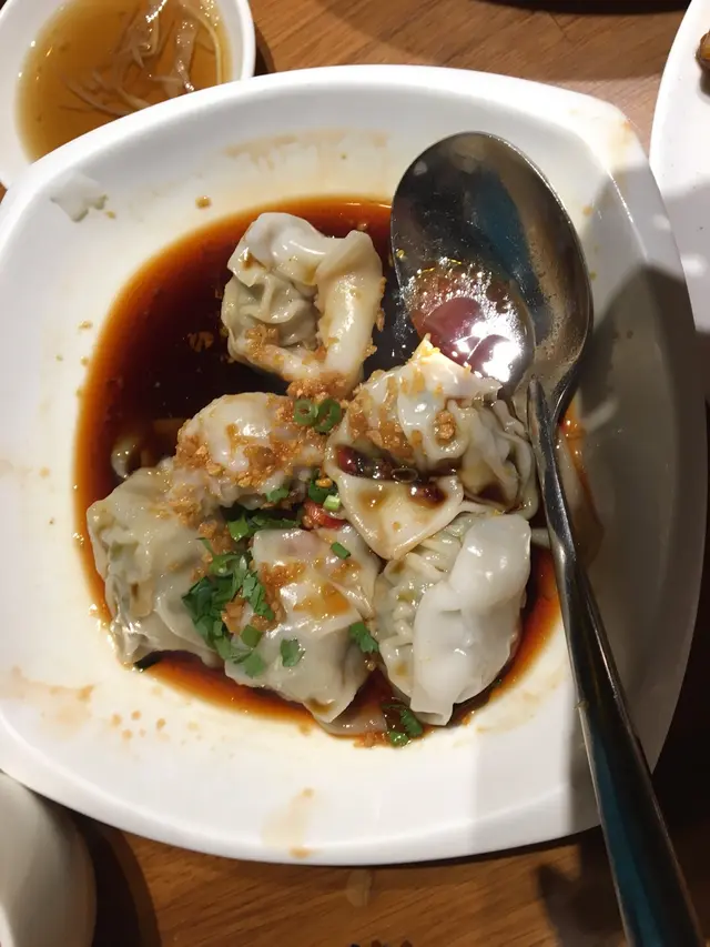 重慶紅油鮮蝦抄手