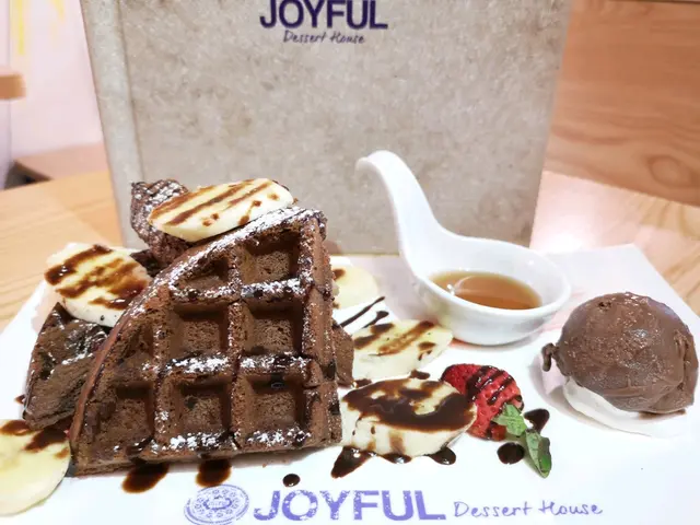 朱古力香蕉窩夫＝Chocolate Banana Waffle 