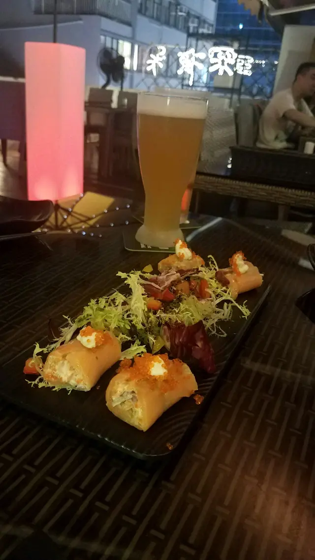 煙三文魚雜菜卷