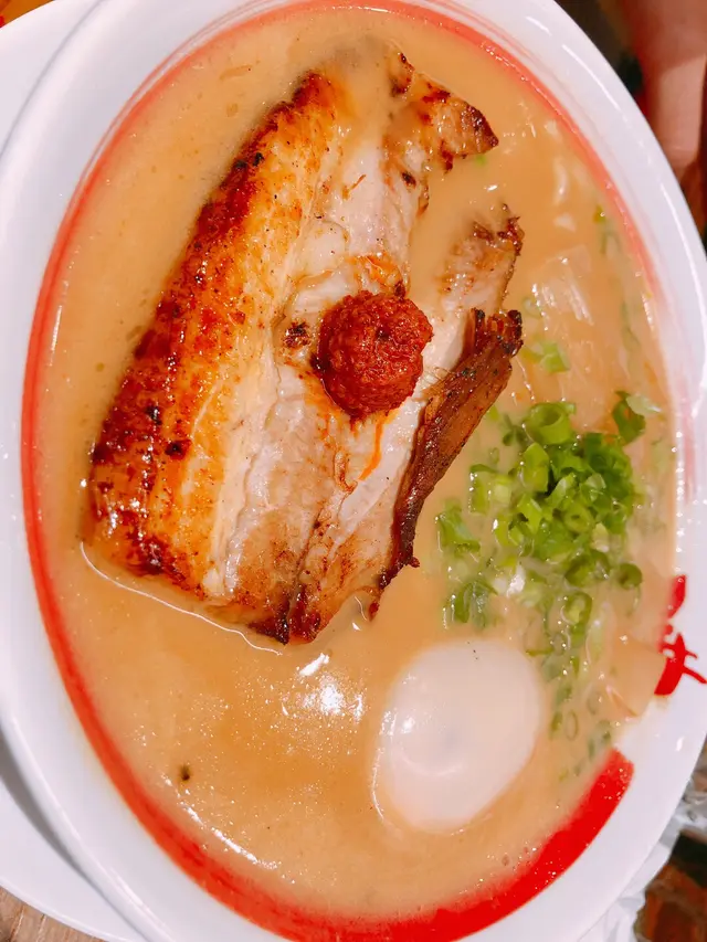 炙燒豚肉味玉拉麵