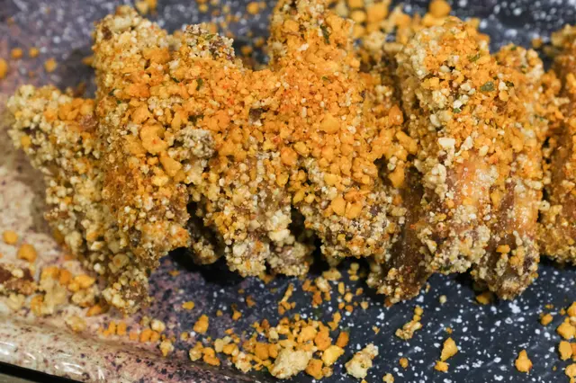 非常惹味, 餸啤酒一流, 呢個係避風塘式