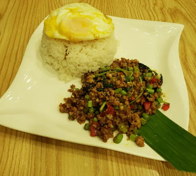 香葉肉碎煎蛋燴飯(中辣)