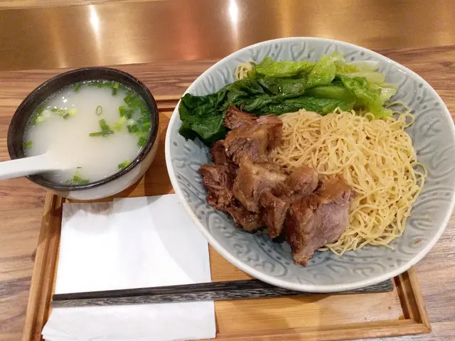 牛爽腩撈麵