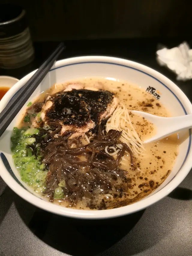 黑豚拉麵
