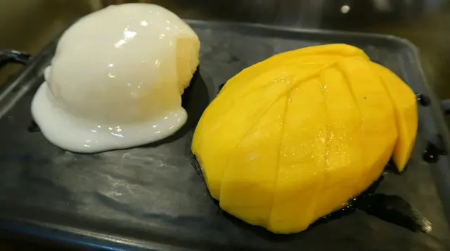 飯後果必點推介。。每次都會食完再打包走,因為芒果次次都咁甜,好回味!